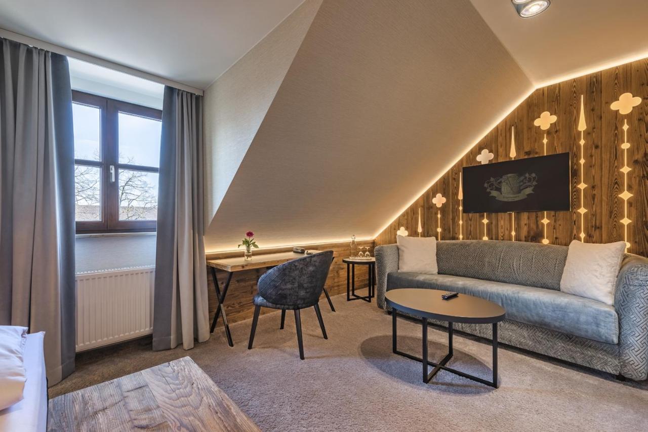 Hotel Schaefflerwirt Aschheim Buitenkant foto