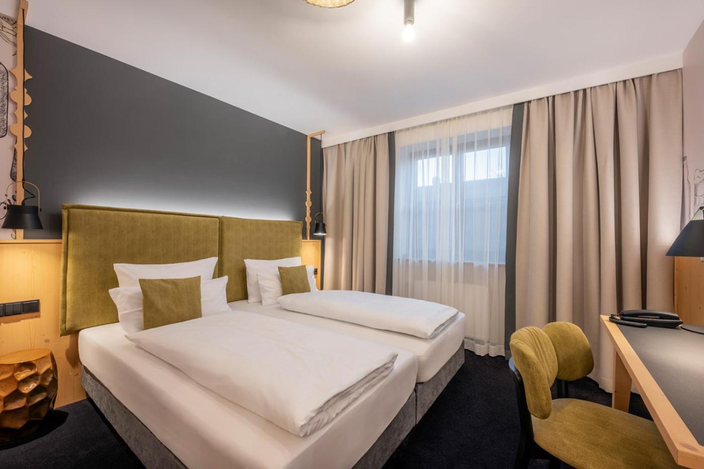 Hotel Schaefflerwirt Aschheim Buitenkant foto