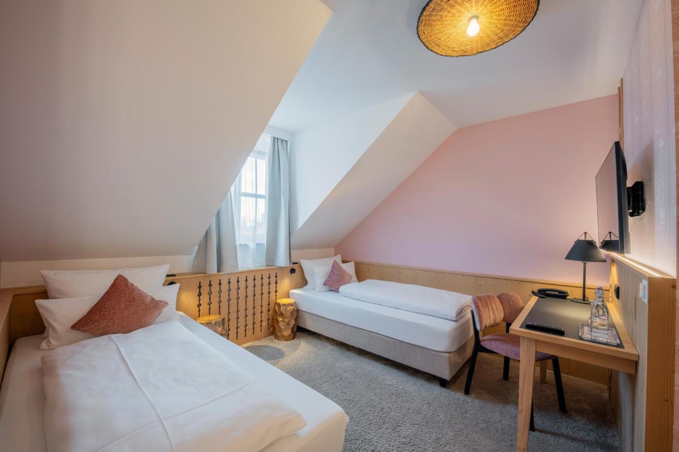 Hotel Schaefflerwirt Aschheim Buitenkant foto
