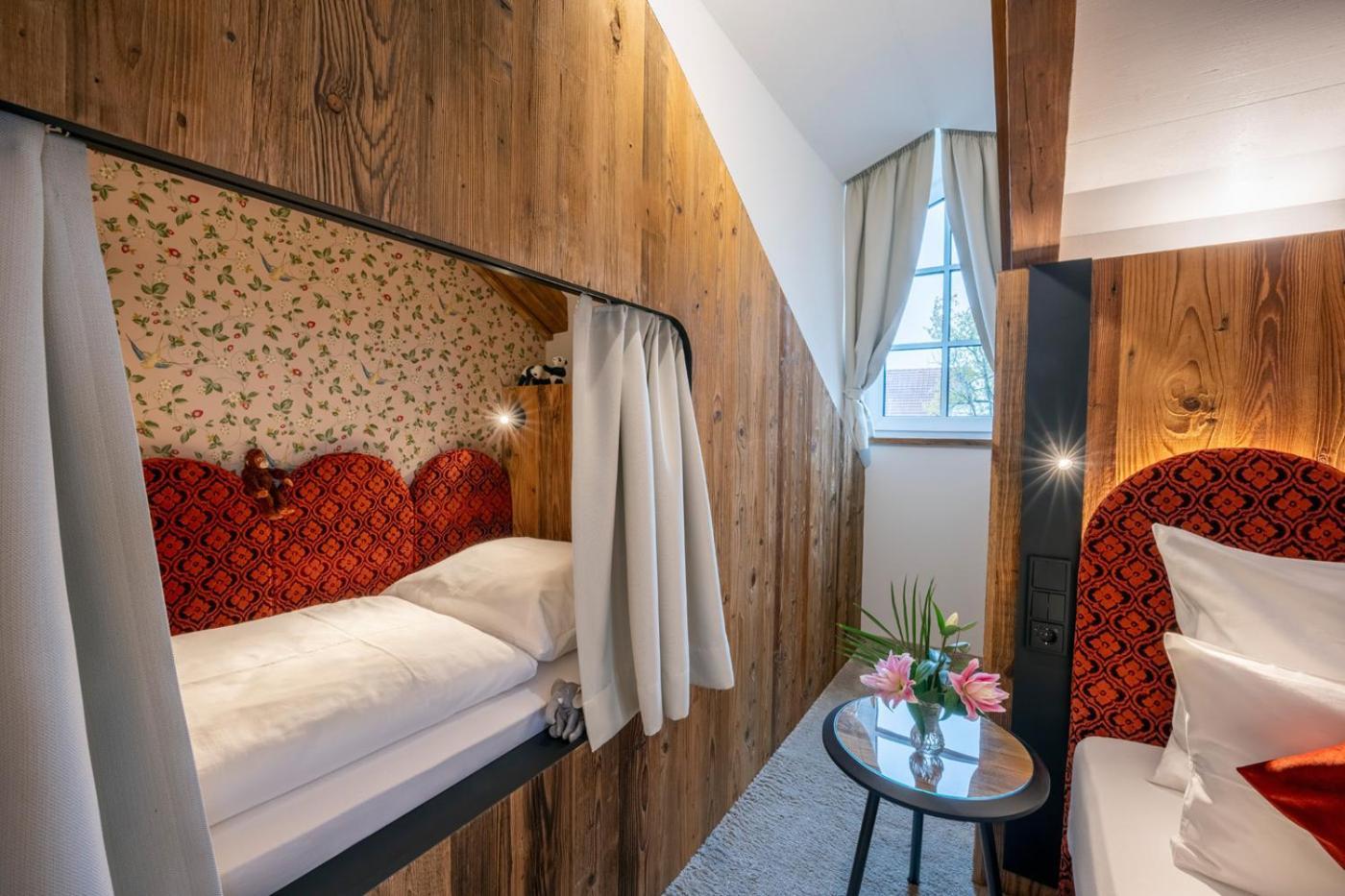 Hotel Schaefflerwirt Aschheim Buitenkant foto