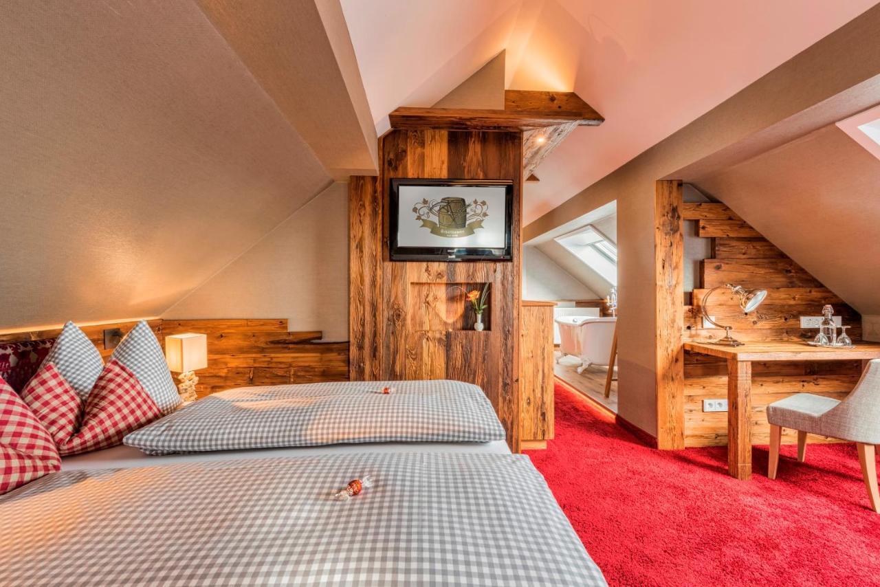 Hotel Schaefflerwirt Aschheim Buitenkant foto